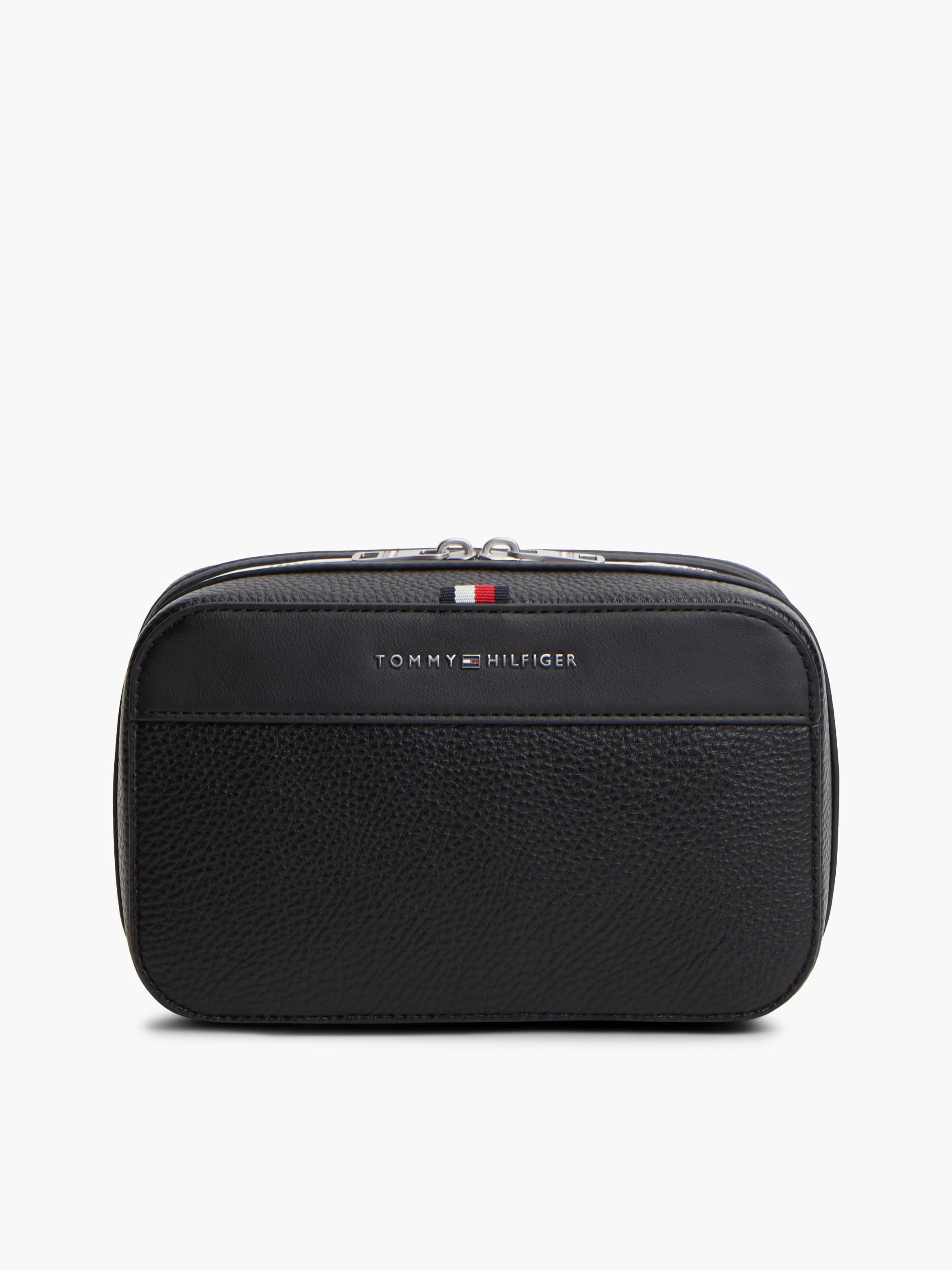 Metal Logo Pebble Grain Washbag